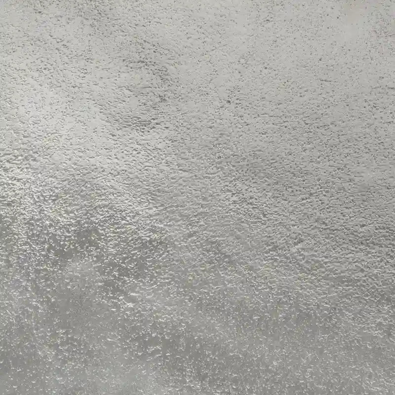 Table d'appoint en fonte d'aluminium argentée, une pièce
